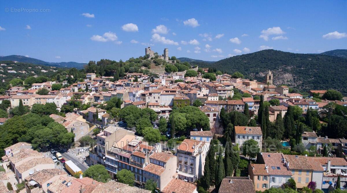 Appartement à GRIMAUD