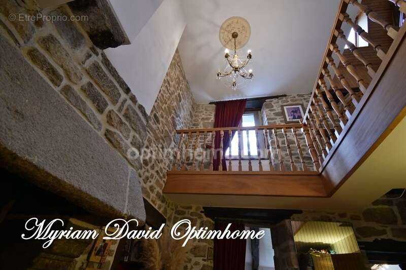 Maison à ROSTRENEN
