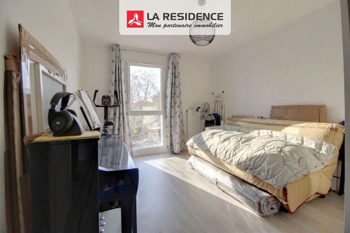 Appartement à VERNEUIL-SUR-SEINE