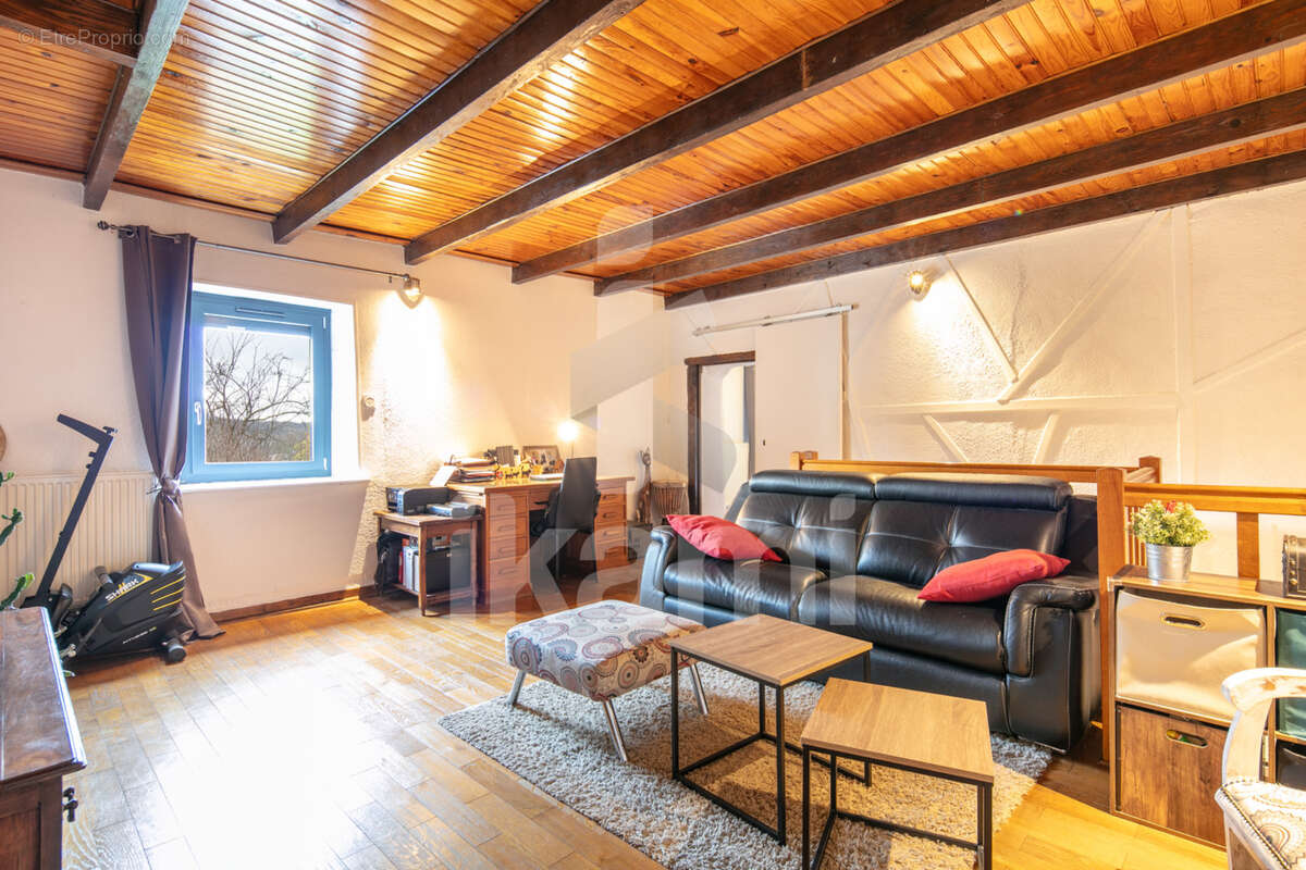 Maison à HAUTERIVES