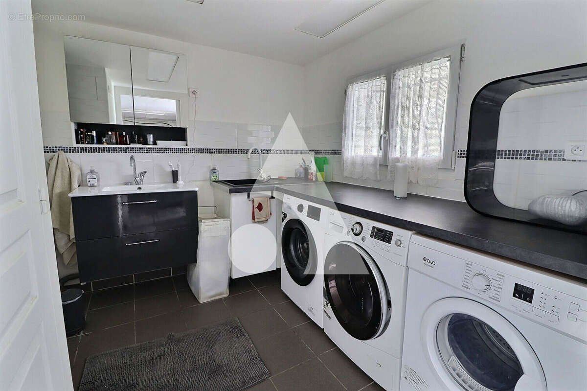 Maison à AUVERS-SUR-OISE