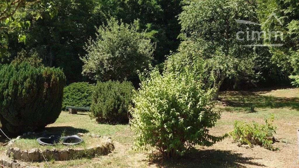 Maison à LAMURE-SUR-AZERGUES