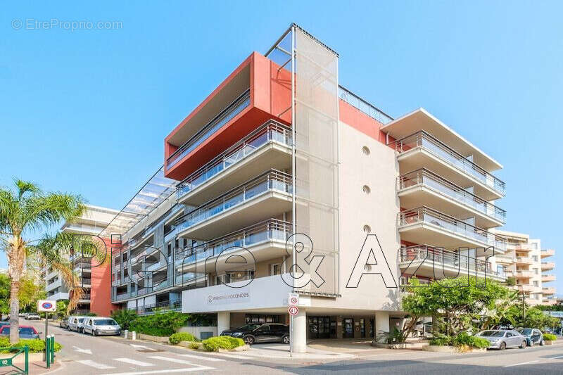 Appartement à ROQUEBRUNE-CAP-MARTIN