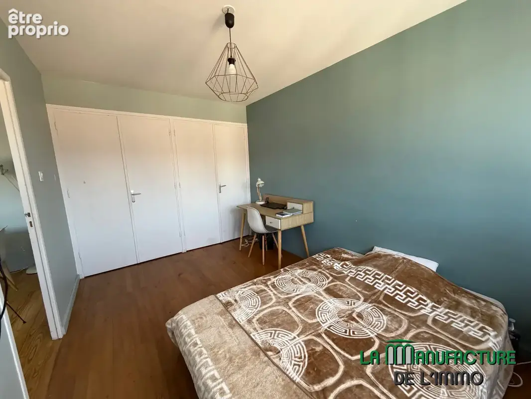 Appartement t4- 89,52m2 - cave - rue marengo - saint-etienne. - photo 5