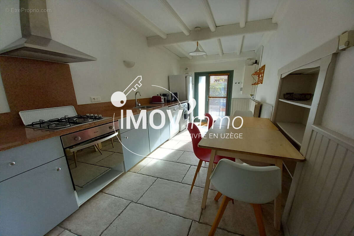 Maison à SAINT-QUENTIN-LA-POTERIE