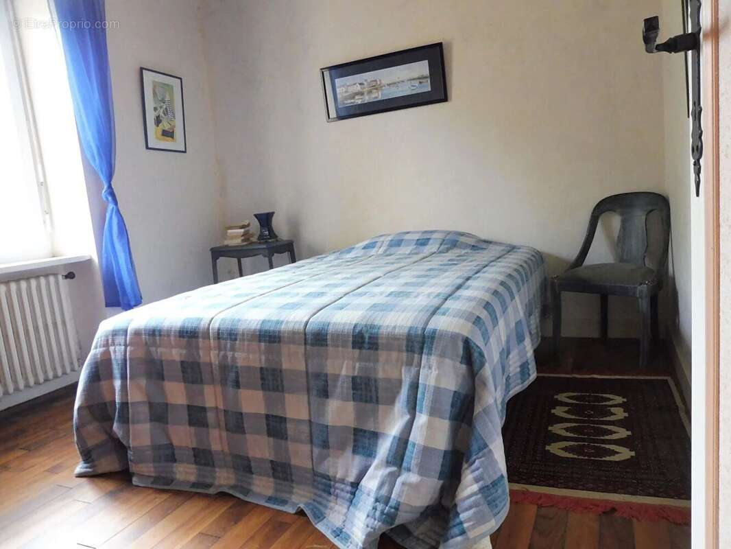 Maison à TREGOUREZ