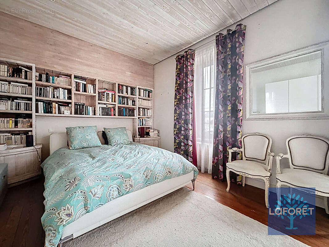 Maison bourgeoise de caractère - 185 m² - Gare à pied - photo 7