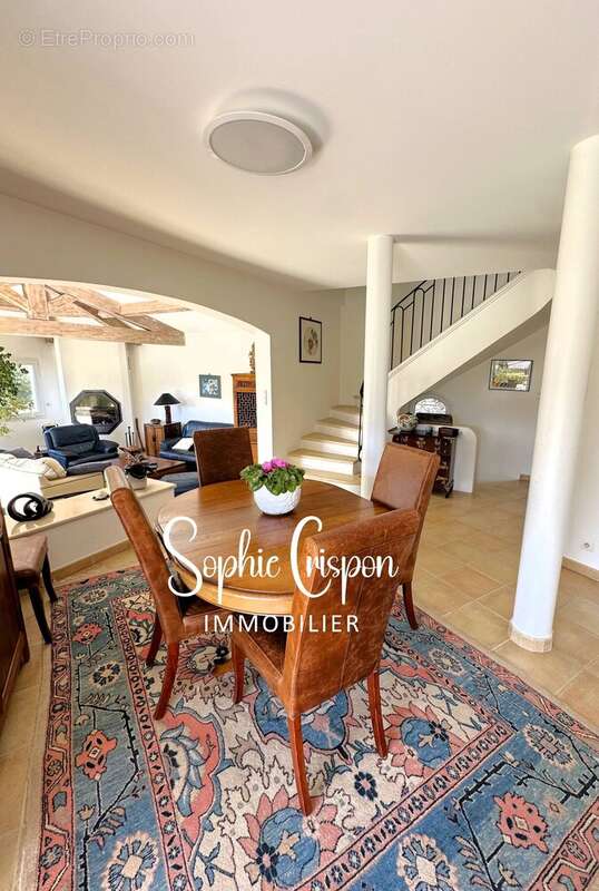 Maison à LES ADRETS-DE-L'ESTEREL