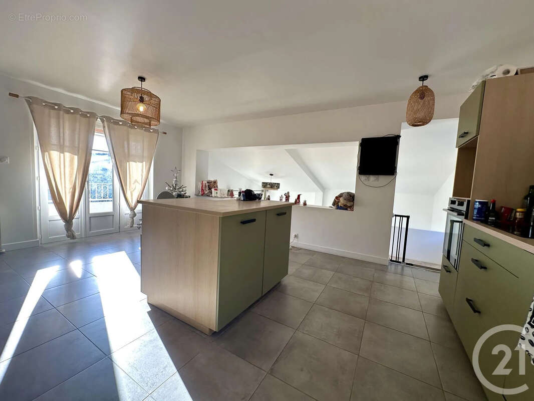 Maison à SIX-FOURS-LES-PLAGES