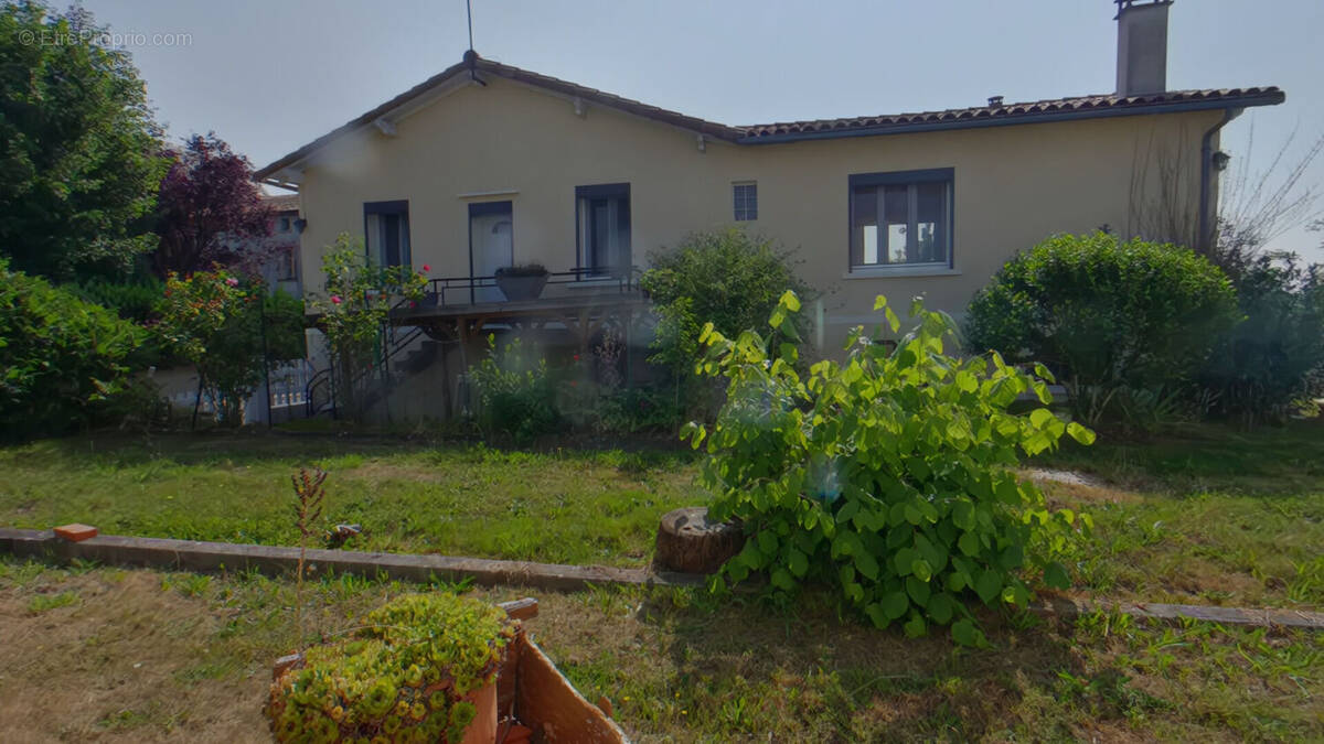 Maison à ASNIERES-SUR-BLOUR