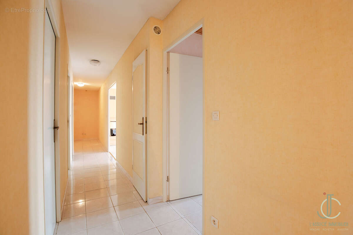 NANCY Thermal Cité Judiciaire - appartement 121m2 avec balcon et Parking ! - photo 18