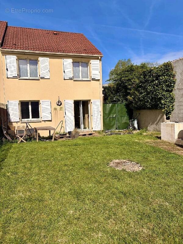 Maison à MITRY-MORY