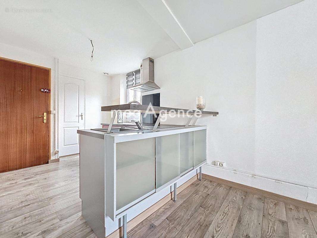 Appartement à BOUAFLE