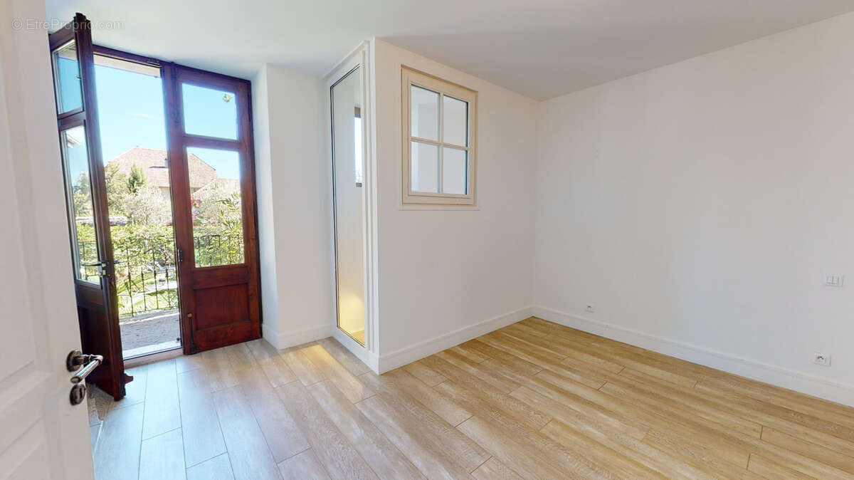Duplex de caractère dans un manoir du XVIIème siècle   Chens-sur-Léman - photo 6