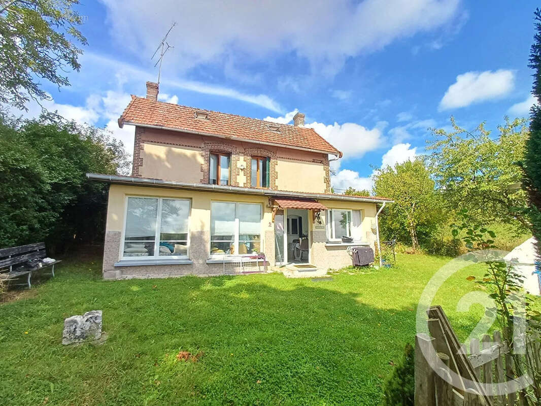 Maison 110 m² à Saint-Hilaire-La-Gravelle  - photo 11