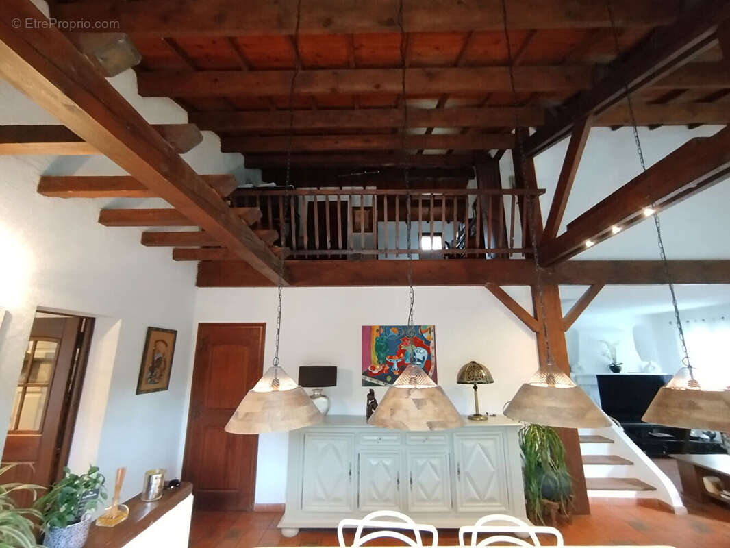 Maison à MALLEMOISSON