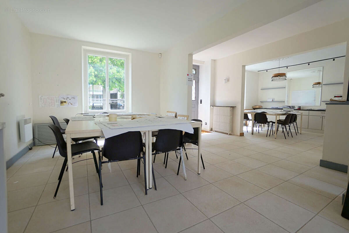 Maison à MEZIERES-SUR-SEINE