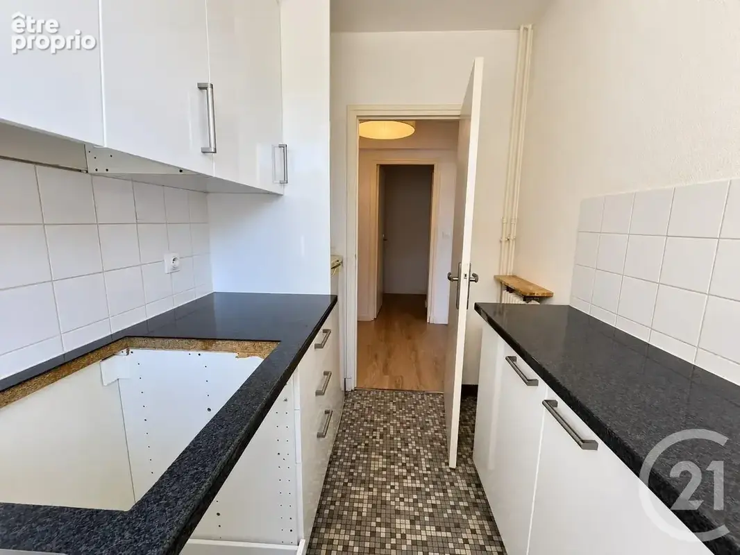 Appartement 44 m² à Saint-Maur-Des-Fosses  - photo 9