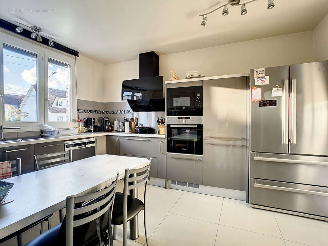 Maison à ORMESSON-SUR-MARNE