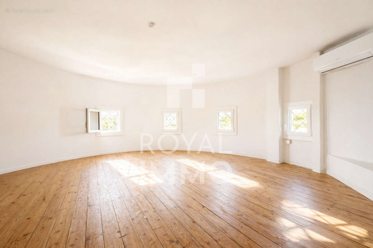 Appartement à SANARY-SUR-MER