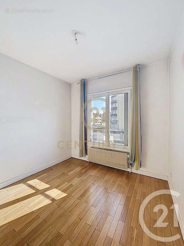 Appartement à LYON-8E