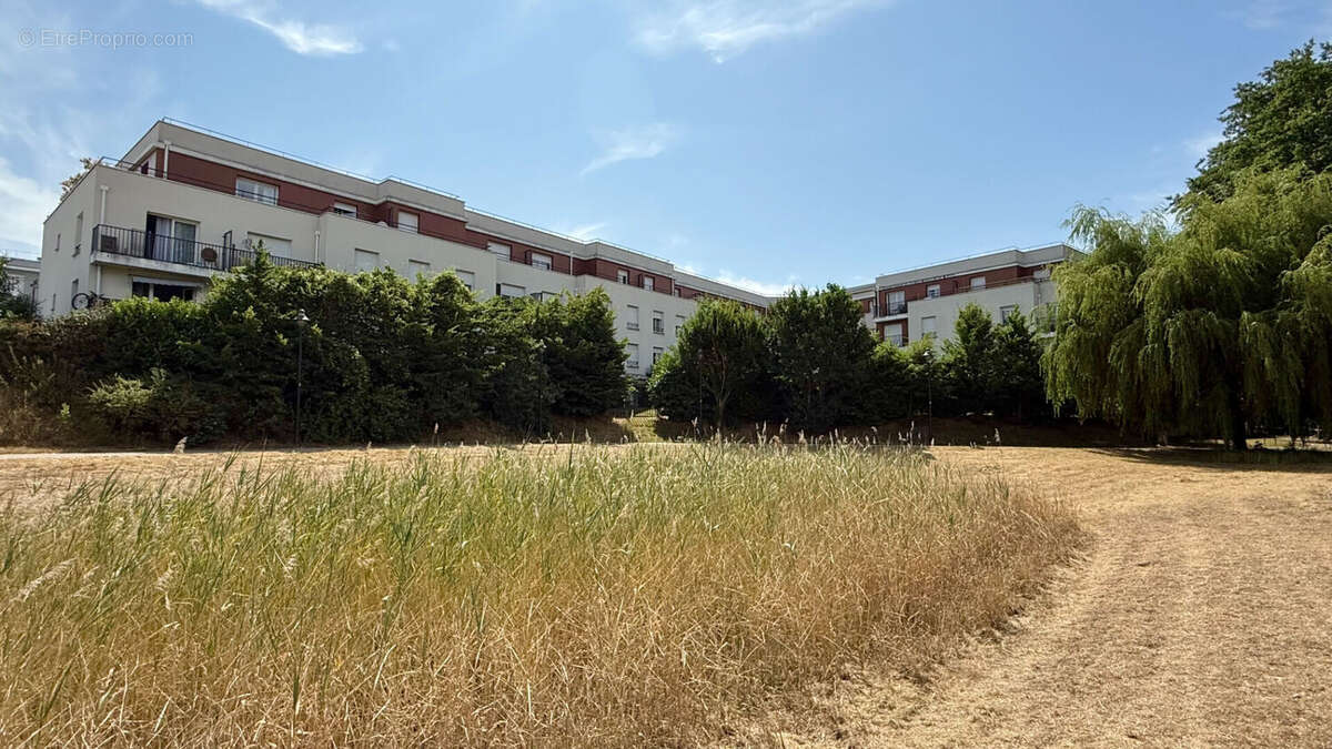 Appartement à CORBEIL-ESSONNES