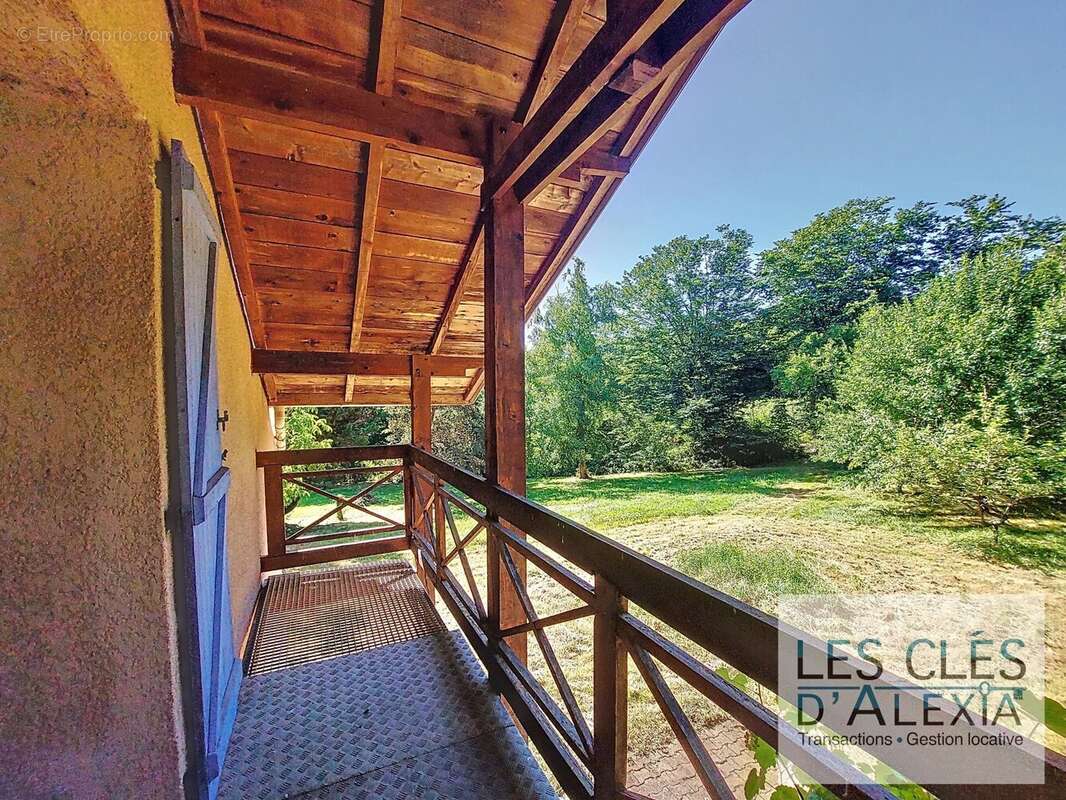 Maison à LES COTES-D'AREY