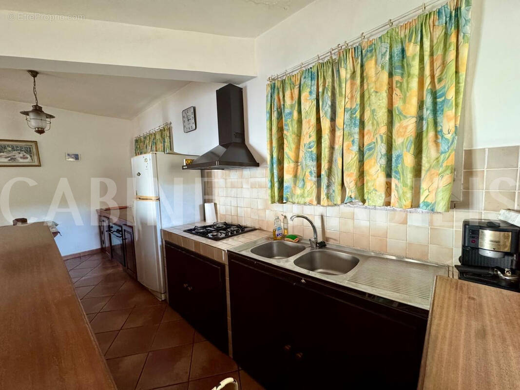 Appartement à LES AVIRONS