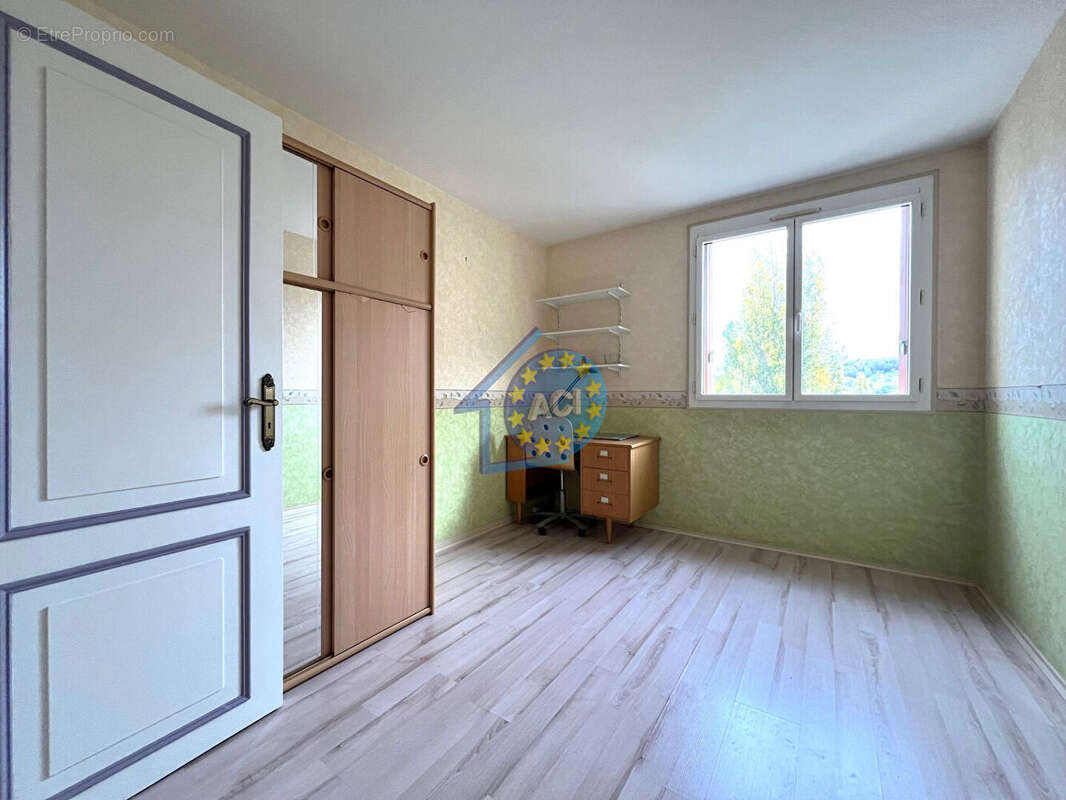 Appartement à MANTES-LA-JOLIE