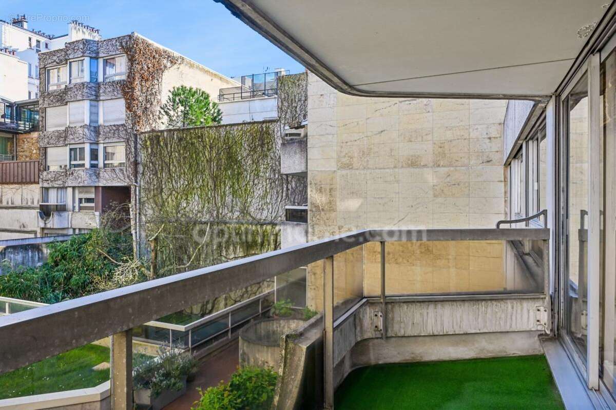 Parc Montsouris,  Appartement de 88m2 avec balcon, cave et parking - photo 5