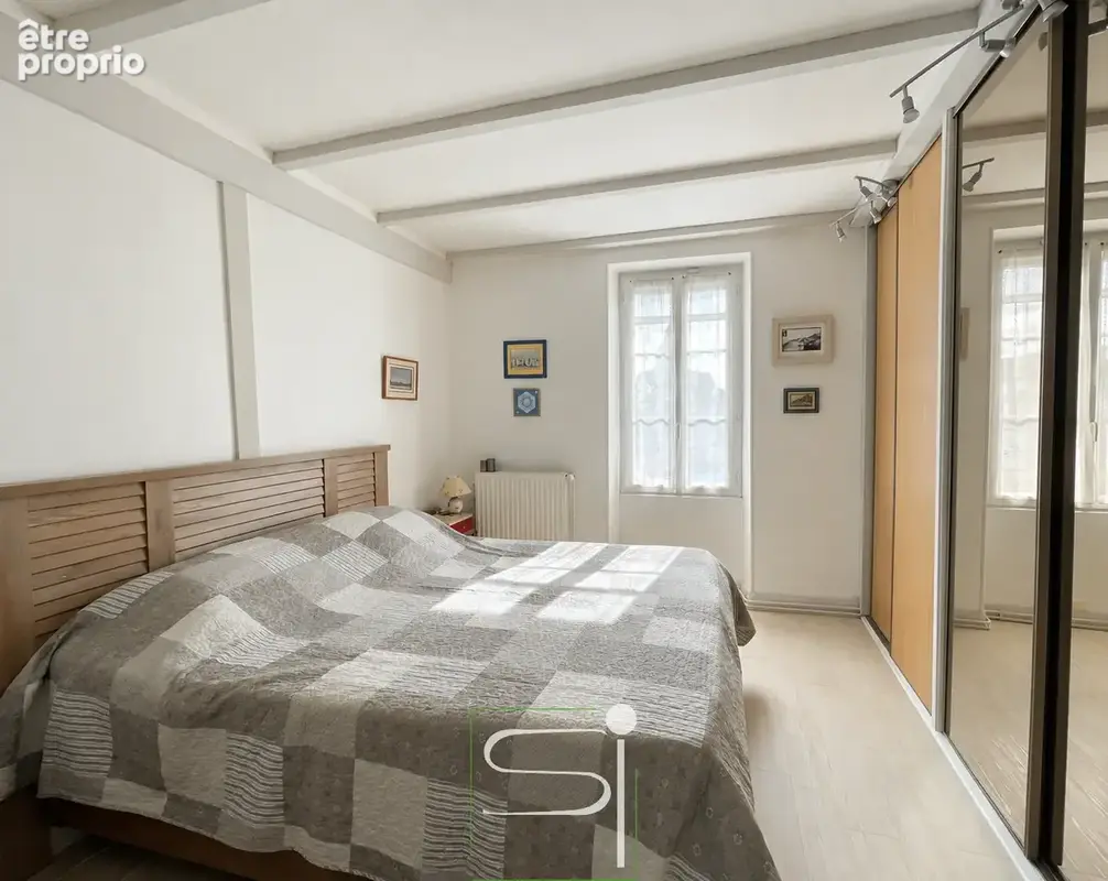 Le Gua - Maison en pierre avec patio et dépendances - photo 14