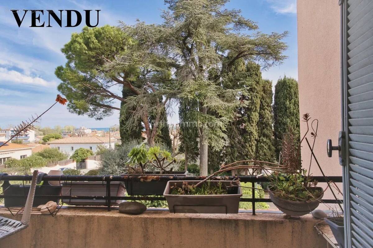 Appartement à VILLENEUVE-LOUBET