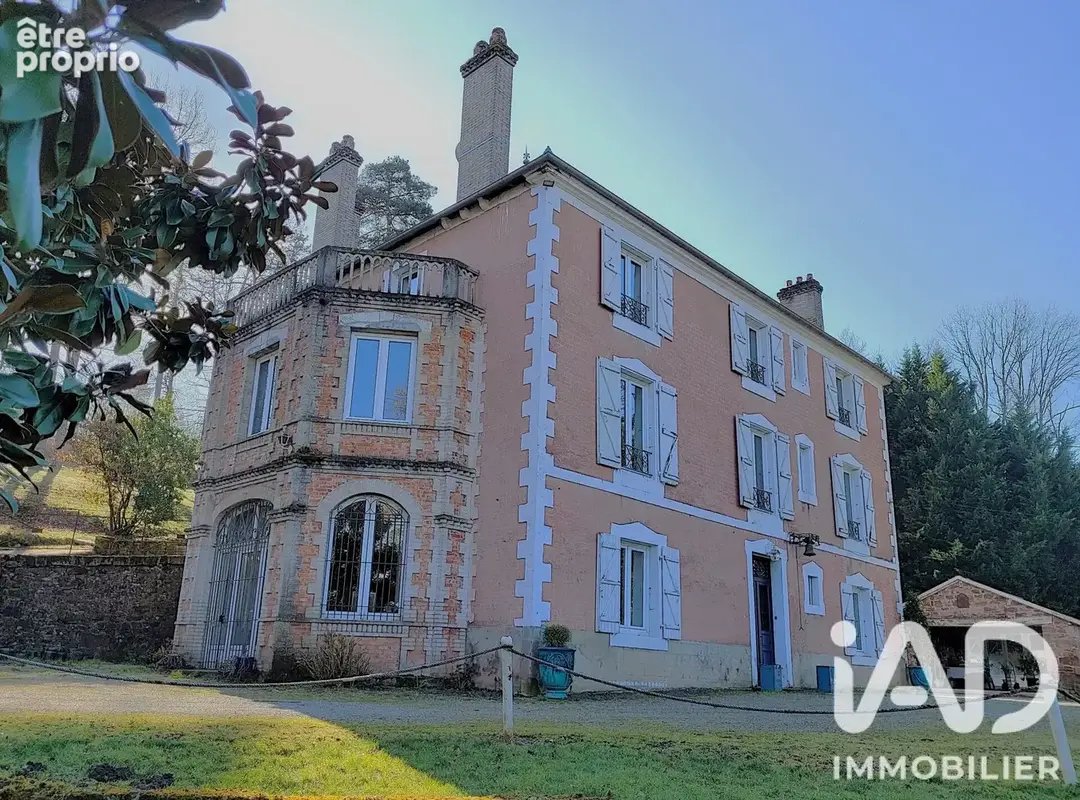 Photo 1 - Maison à SAINT-PANTALEON-DE-LARCHE