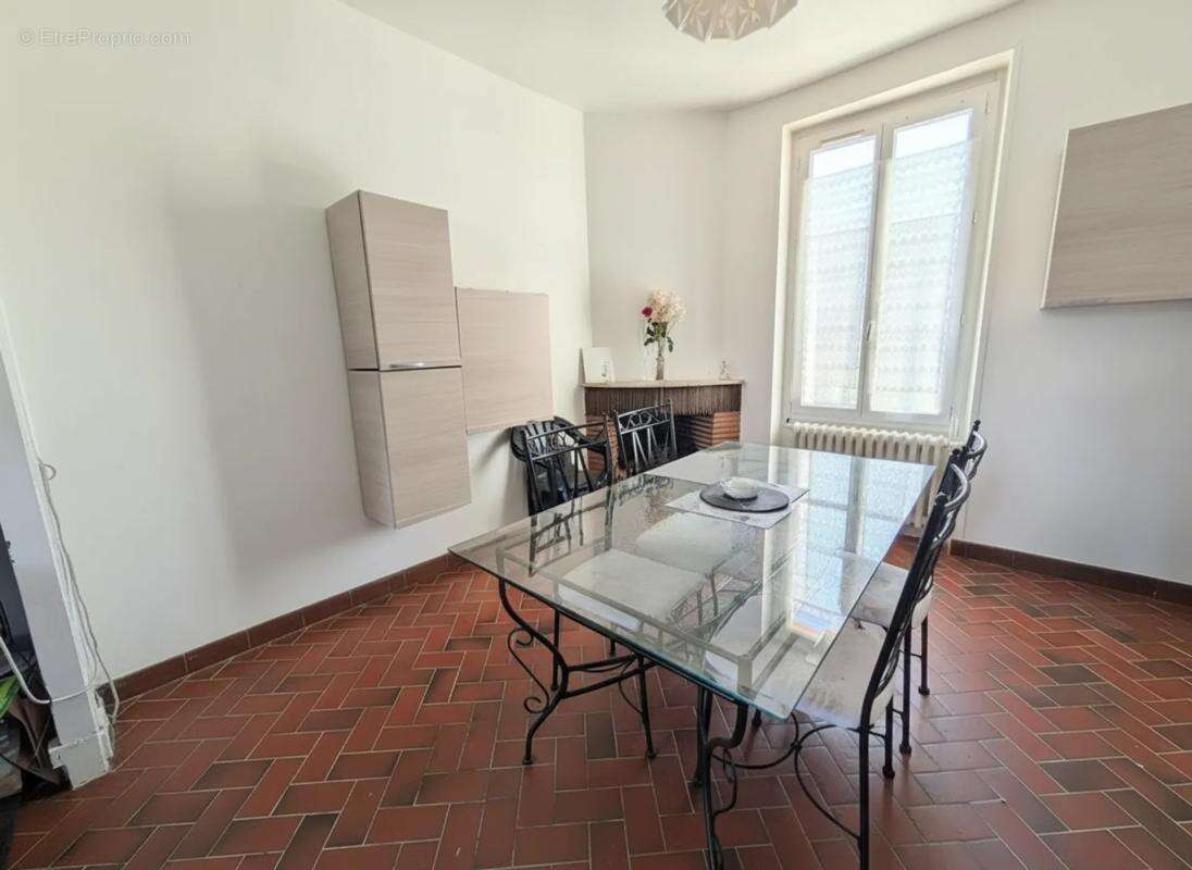 Maison à BELLEGARDE