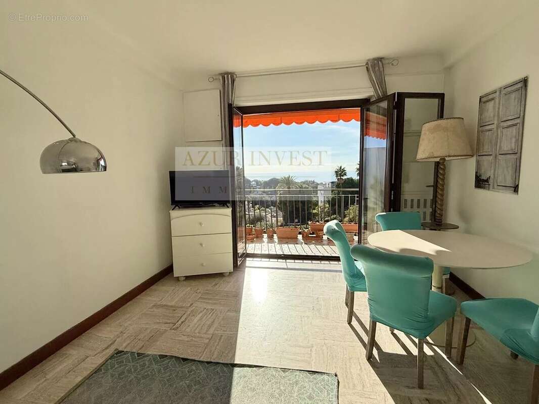 Appartement à ROQUEBRUNE-CAP-MARTIN