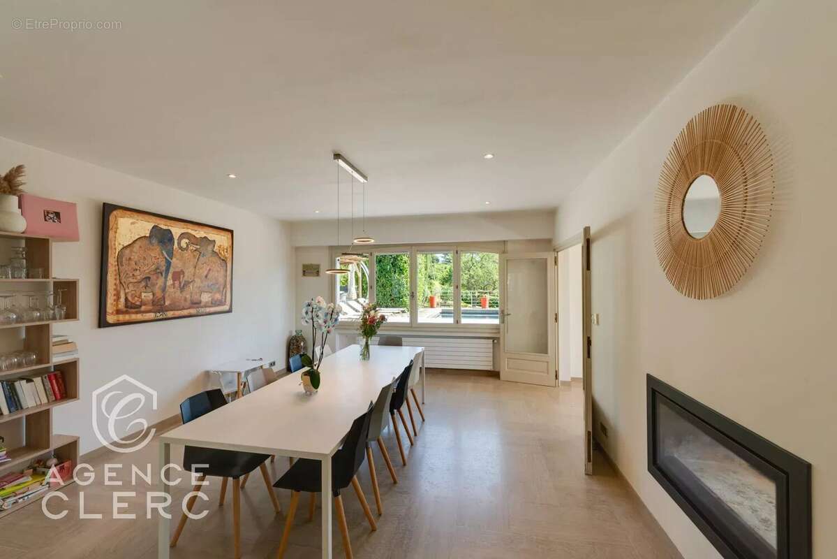 Maison à VEYRIER-DU-LAC