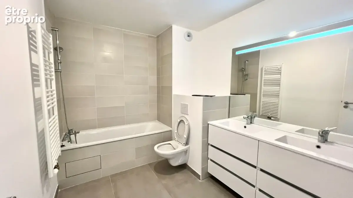 Appartement T4 - 96m2 - Quartier Saint Michel - photo 5