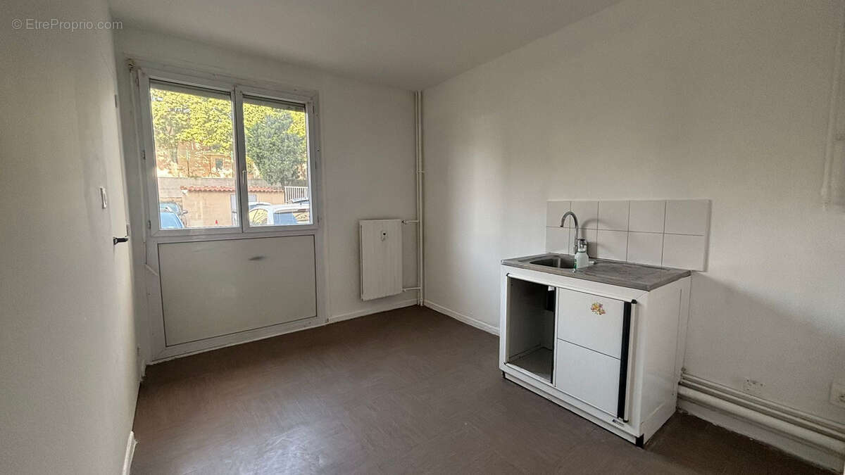 Appartement à PORT-DE-BOUC