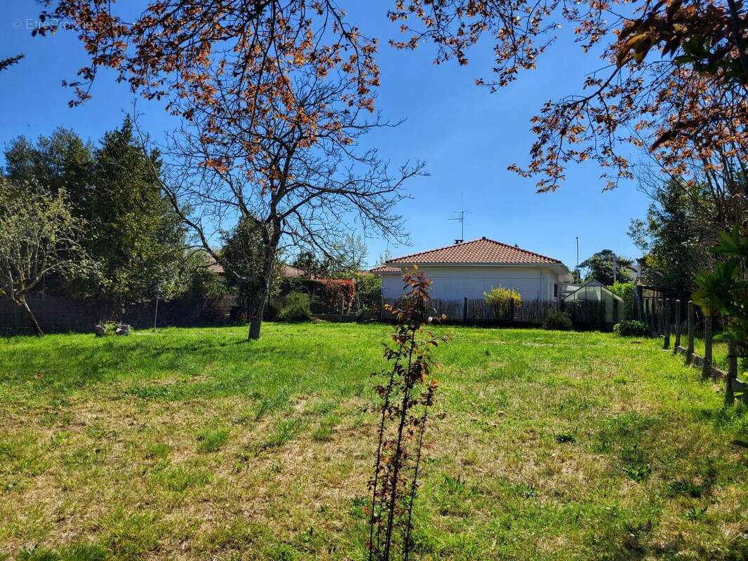 Terrain 534 m² à Merignac  - photo 5