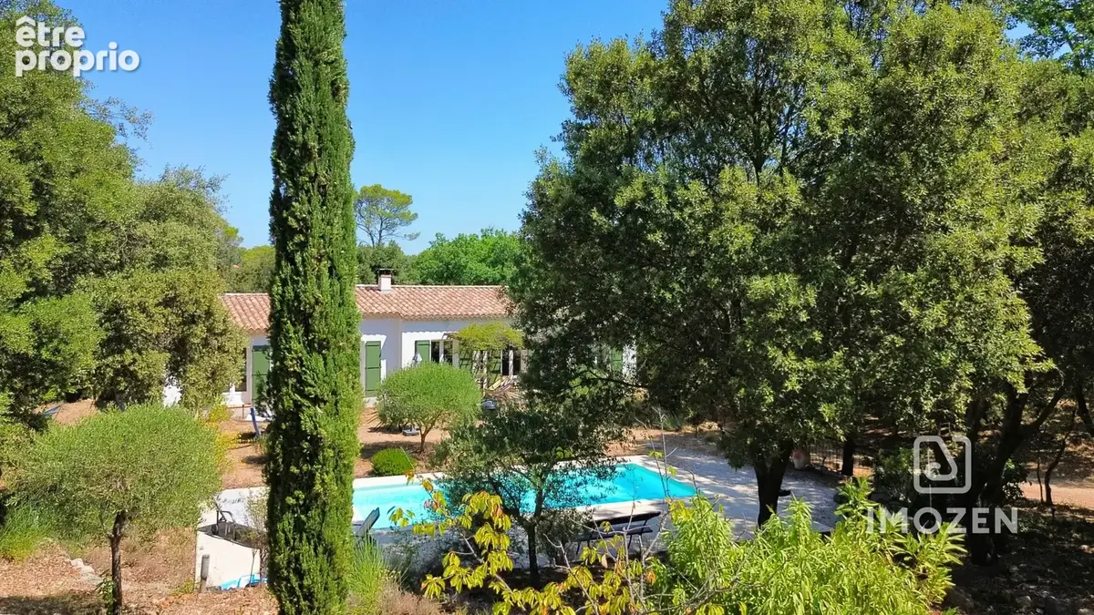 Propriété de caractère avec dépendances, piscine et terrain de 5 809 m2 - photo 2