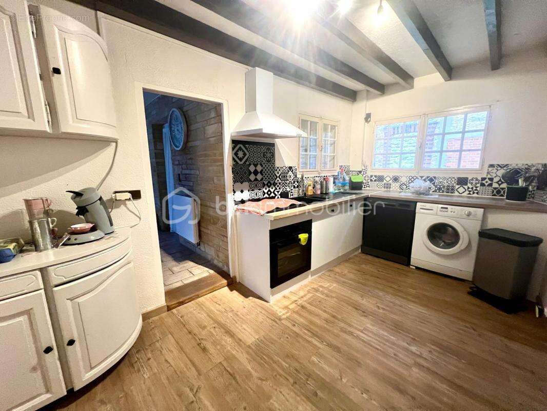 Maison à PRUNAY-LE-GILLON