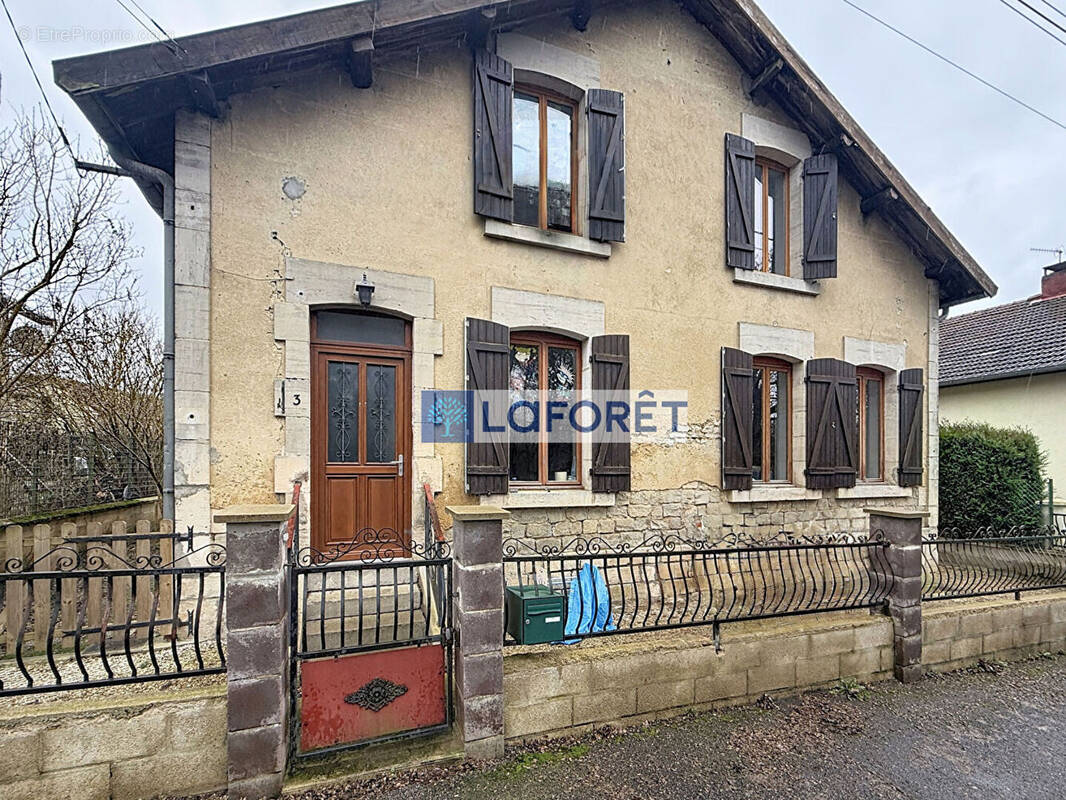 Maison à COUSANCES-LES-FORGES