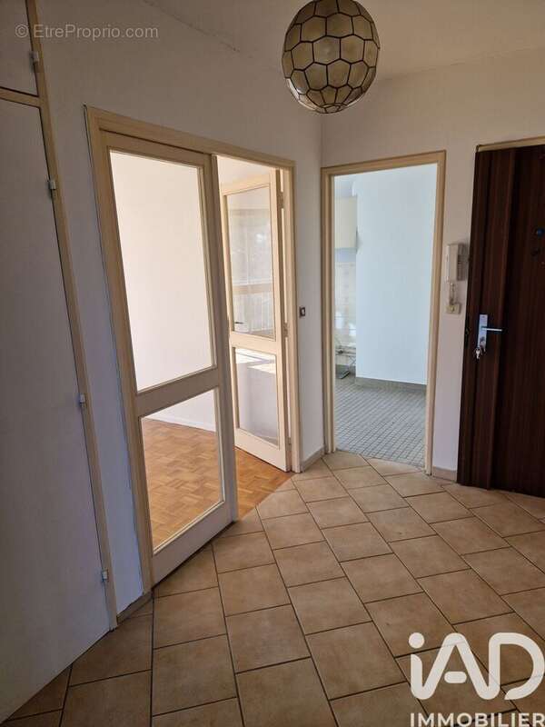 Photo 8 - Appartement à VIRY-CHATILLON