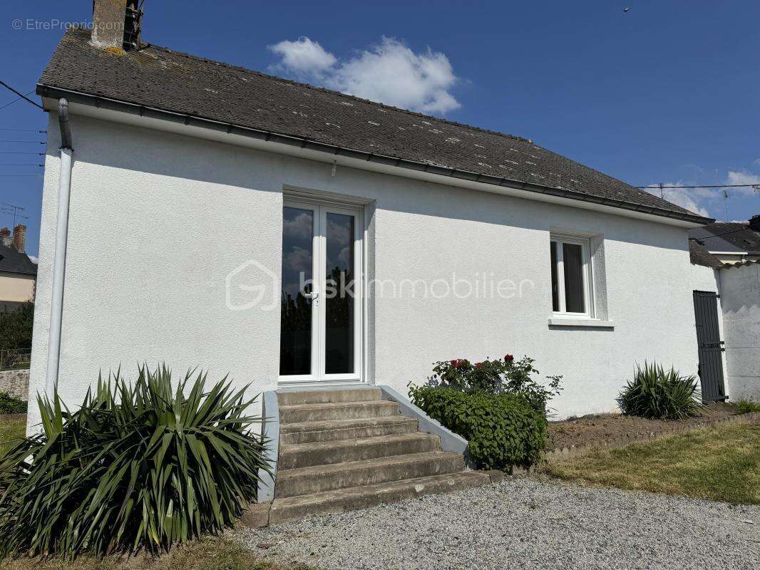 Maison à PORT-BRILLET