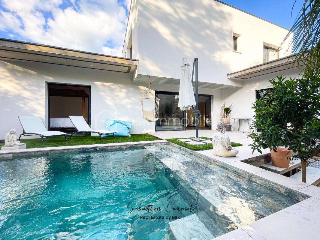 Maison à COURNONTERRAL