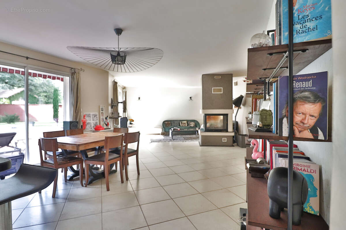 Maison à CHARBONNIERES-LES-BAINS