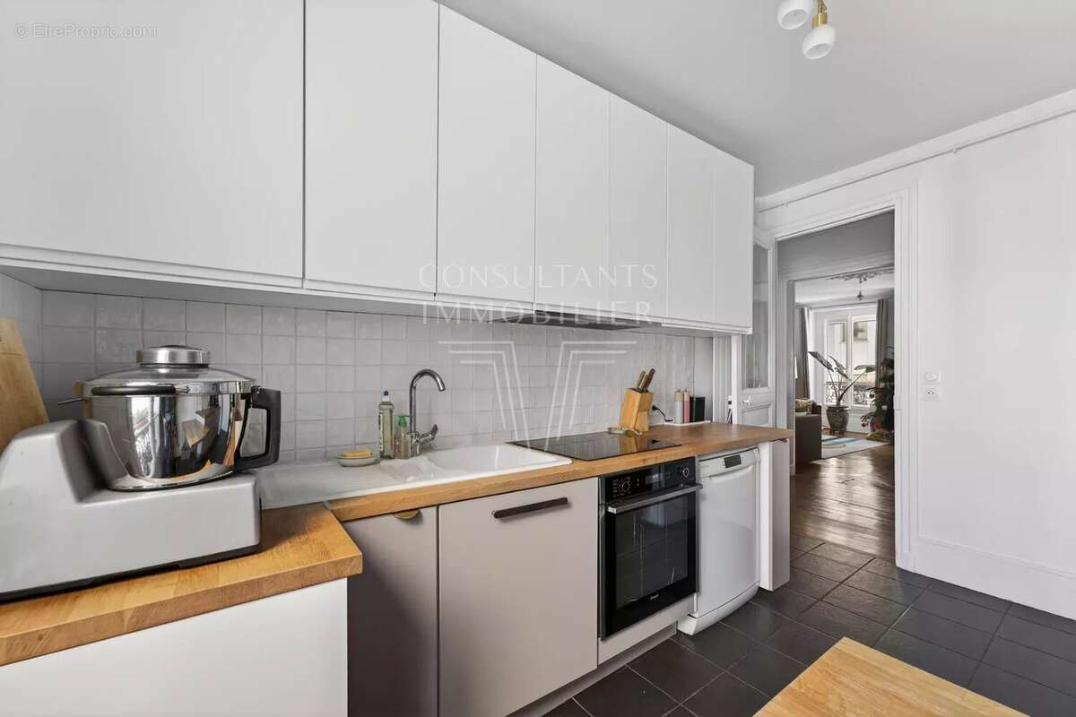 Appartement à LEVALLOIS-PERRET