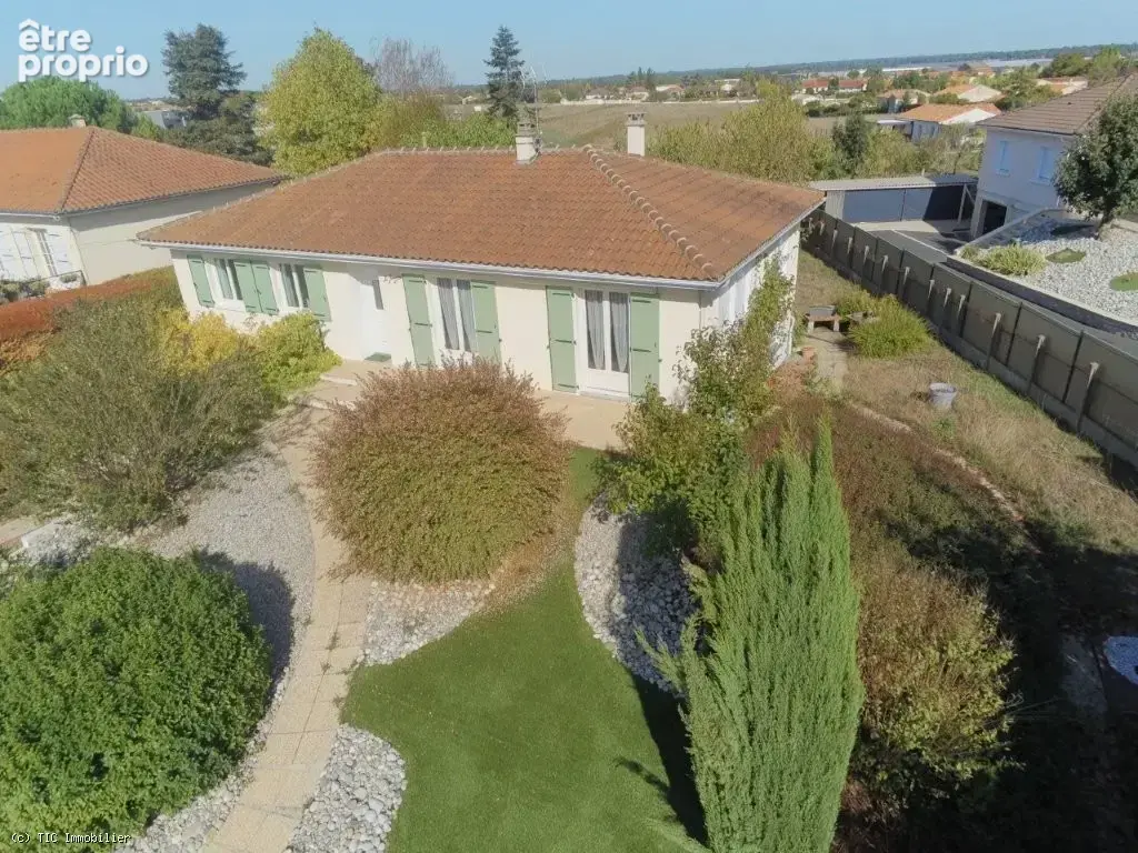 Photo Maison à Ruffec au prix de 170 200€