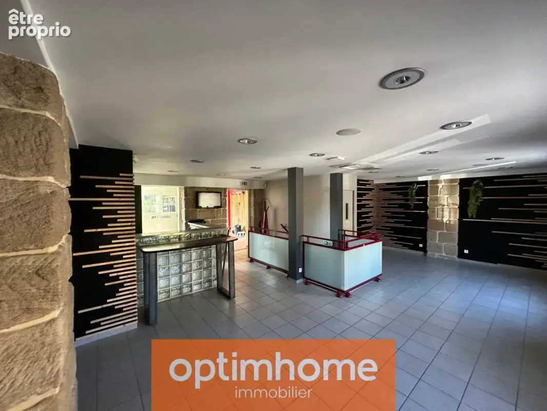 Immeuble professionnel 210 m² – vitrine + jardin 397 m² – Brive - photo 3