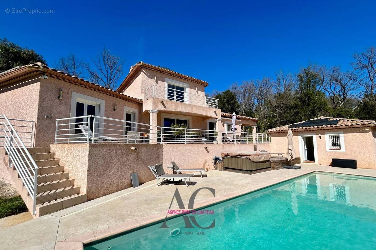 Maison à FORCALQUEIRET